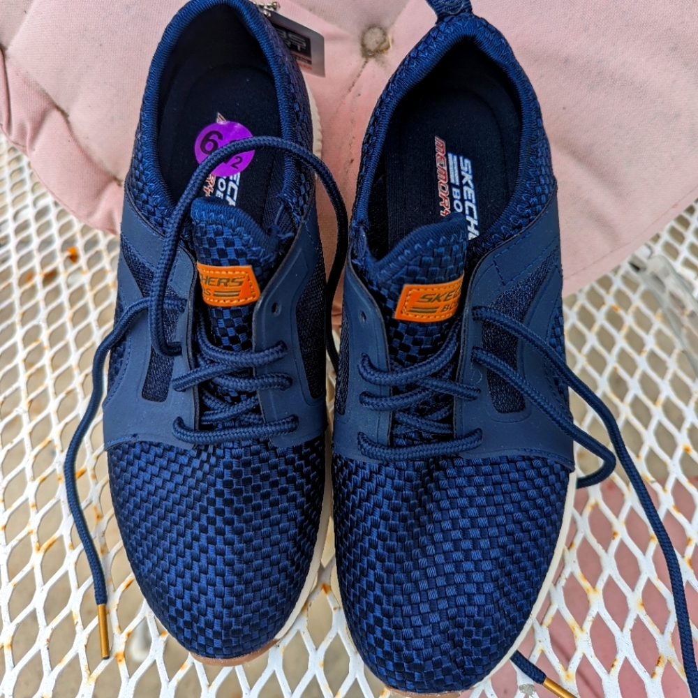 Sketchers Bob's Sport